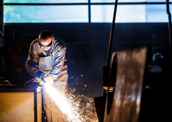 Corte e dobra de aço: a solução que as grandes construtoras já utilizam e você precisa considerar